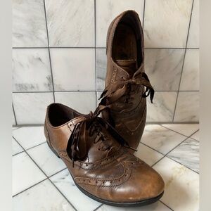 Born Tan Distressed Leather Lace Up Loafers/Shoes Size 9
